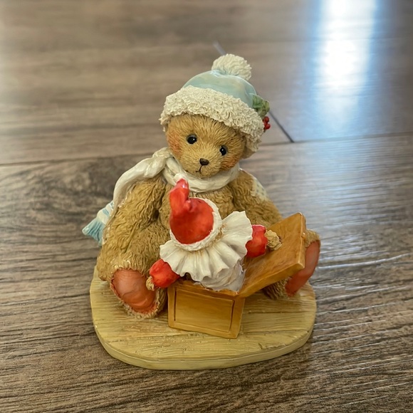 Cherished Teddies Figurine - Picture 1 of 5